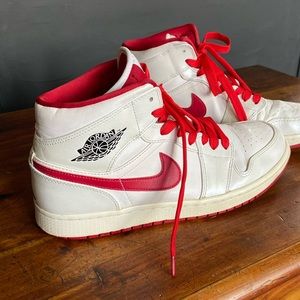 Nike Air Jordan High Tops Red Mens Size 11
